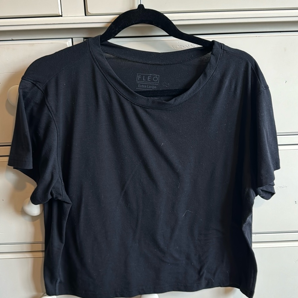 Fleo crop tee
